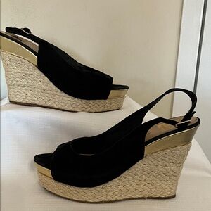 Dolce Vita Black and Gold Wedges